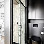 Prestige Marais Xl شقة